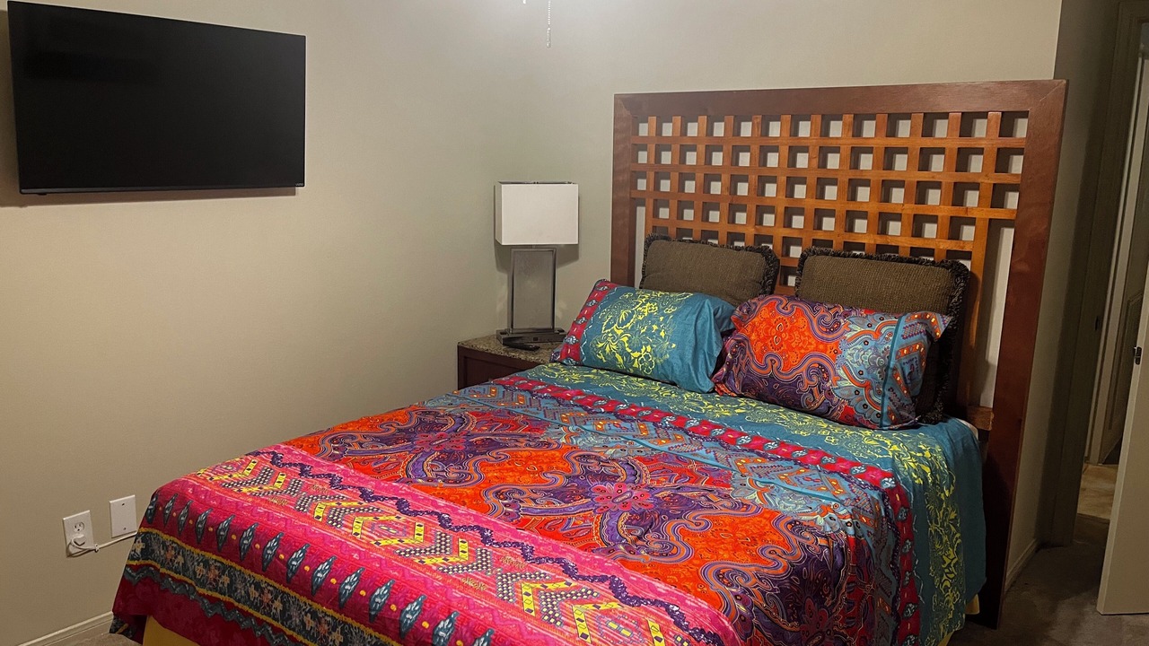 Photo of Bedroom in Channelview