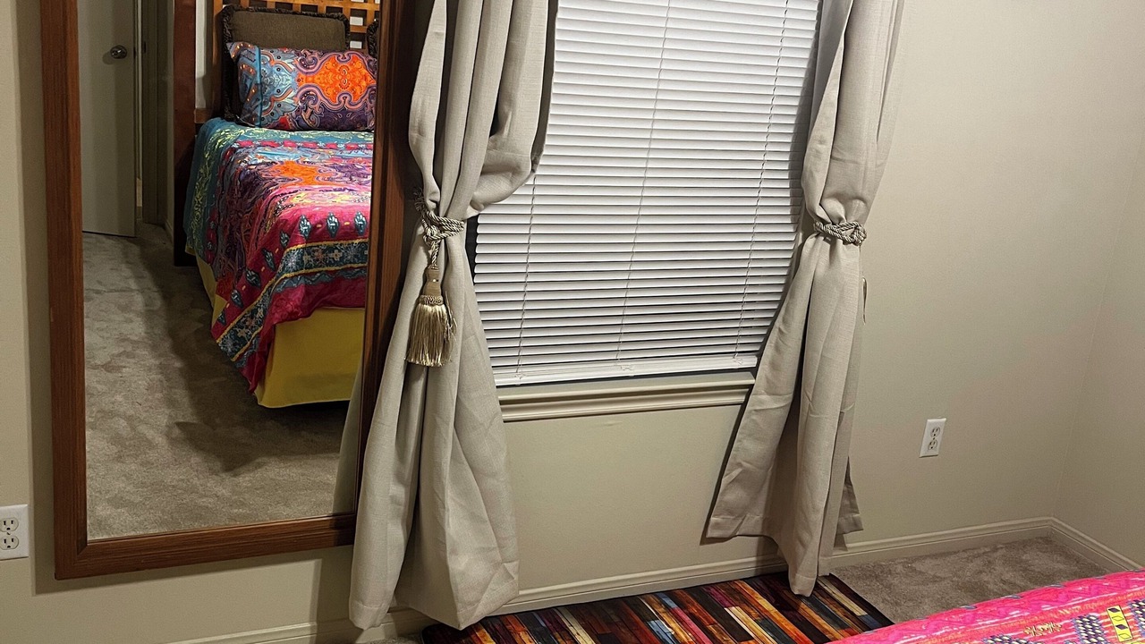 Photo of Bedroom in Channelview