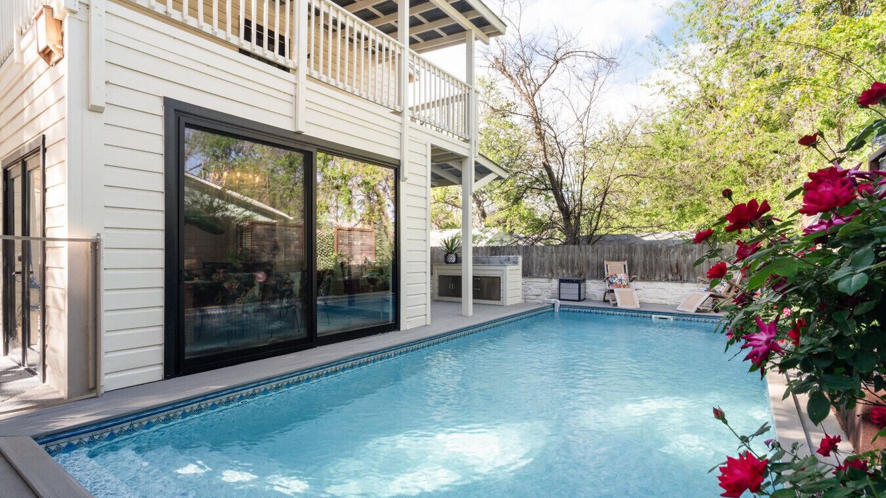 Photo of Outdoor in Cherrywood