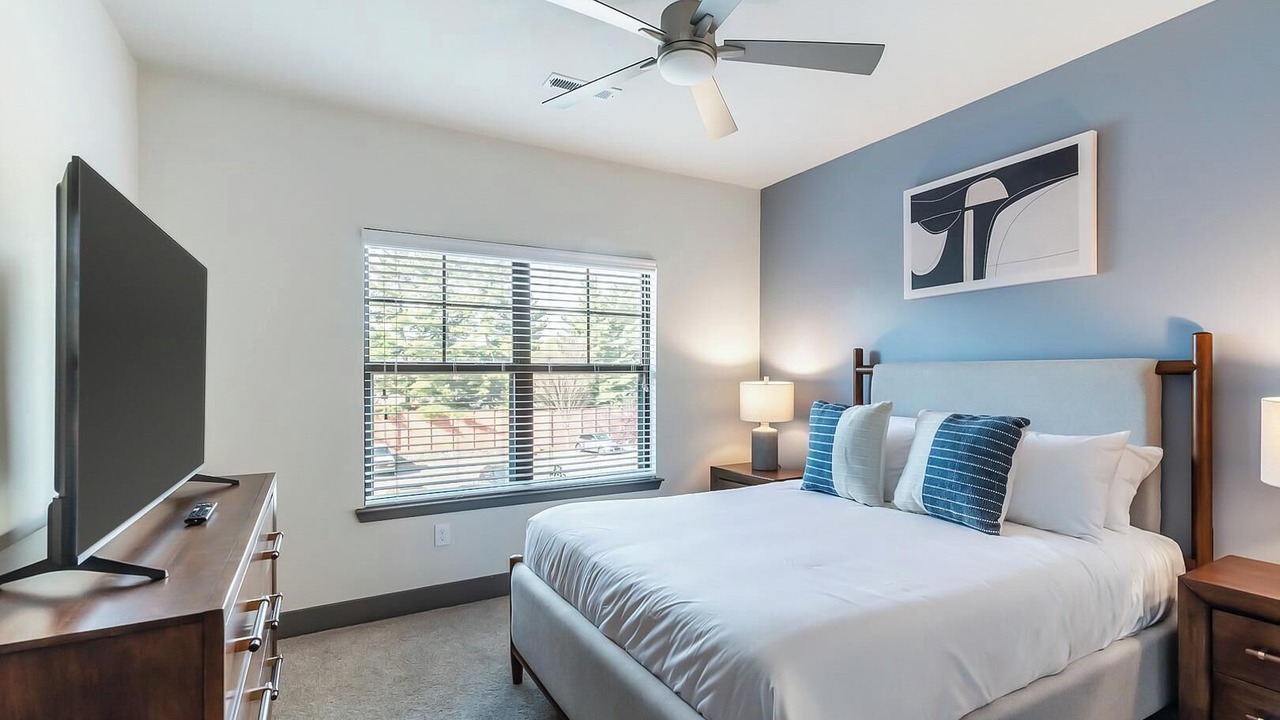 Photo of Bedroom in Hurstbourne