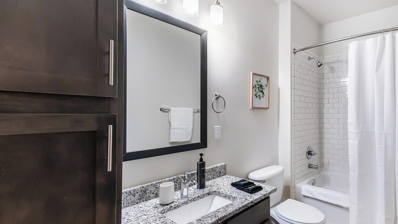 Photo of Bathroom in Hurstbourne