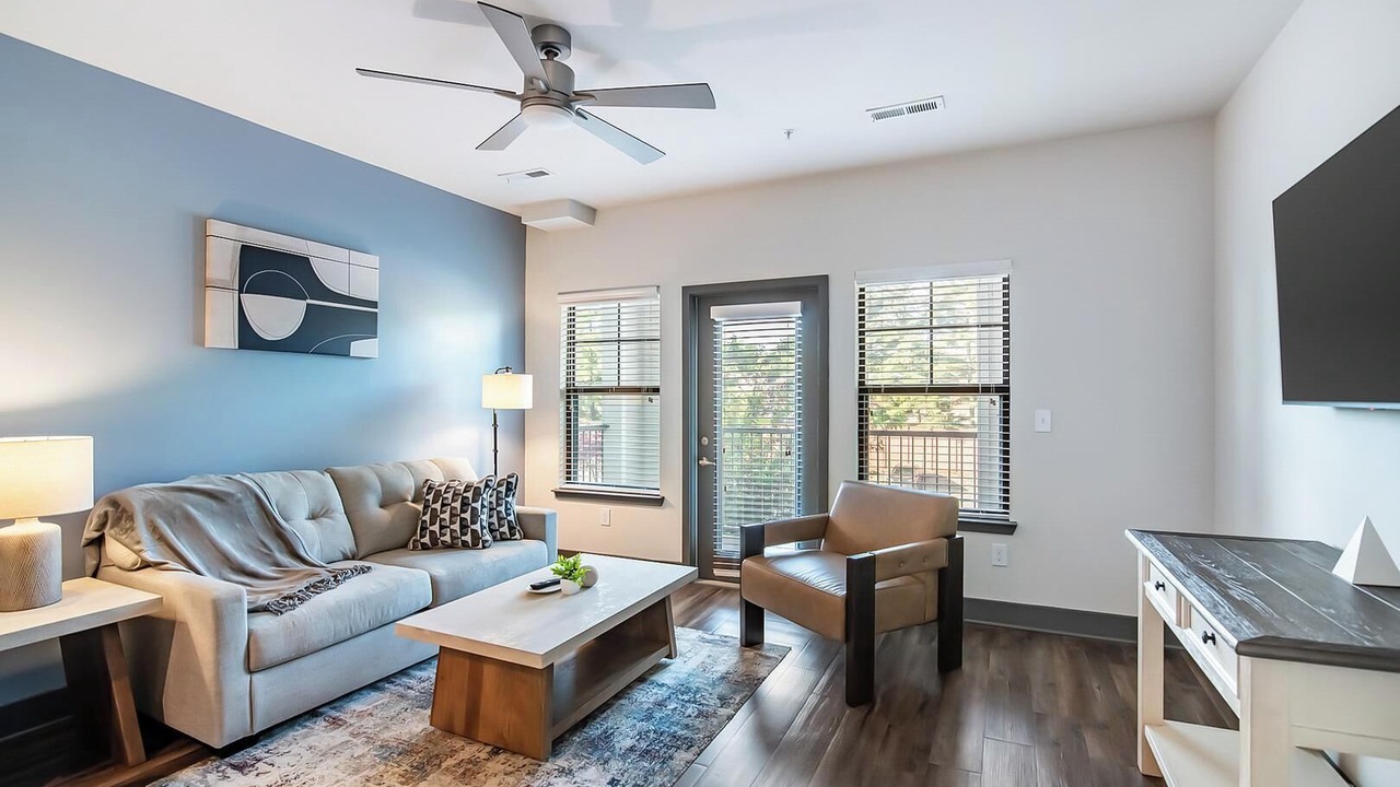 Photo of Livingroom in Hurstbourne