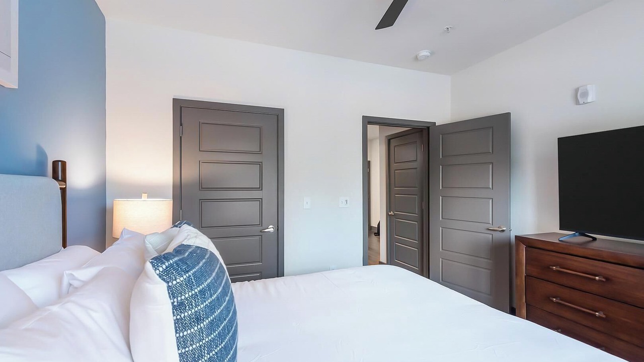 Photo of Bedroom in Hurstbourne