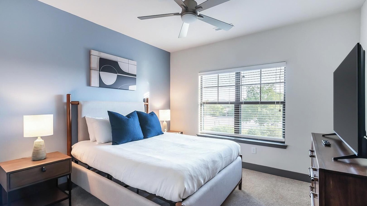 Photo of Bedroom in Hurstbourne