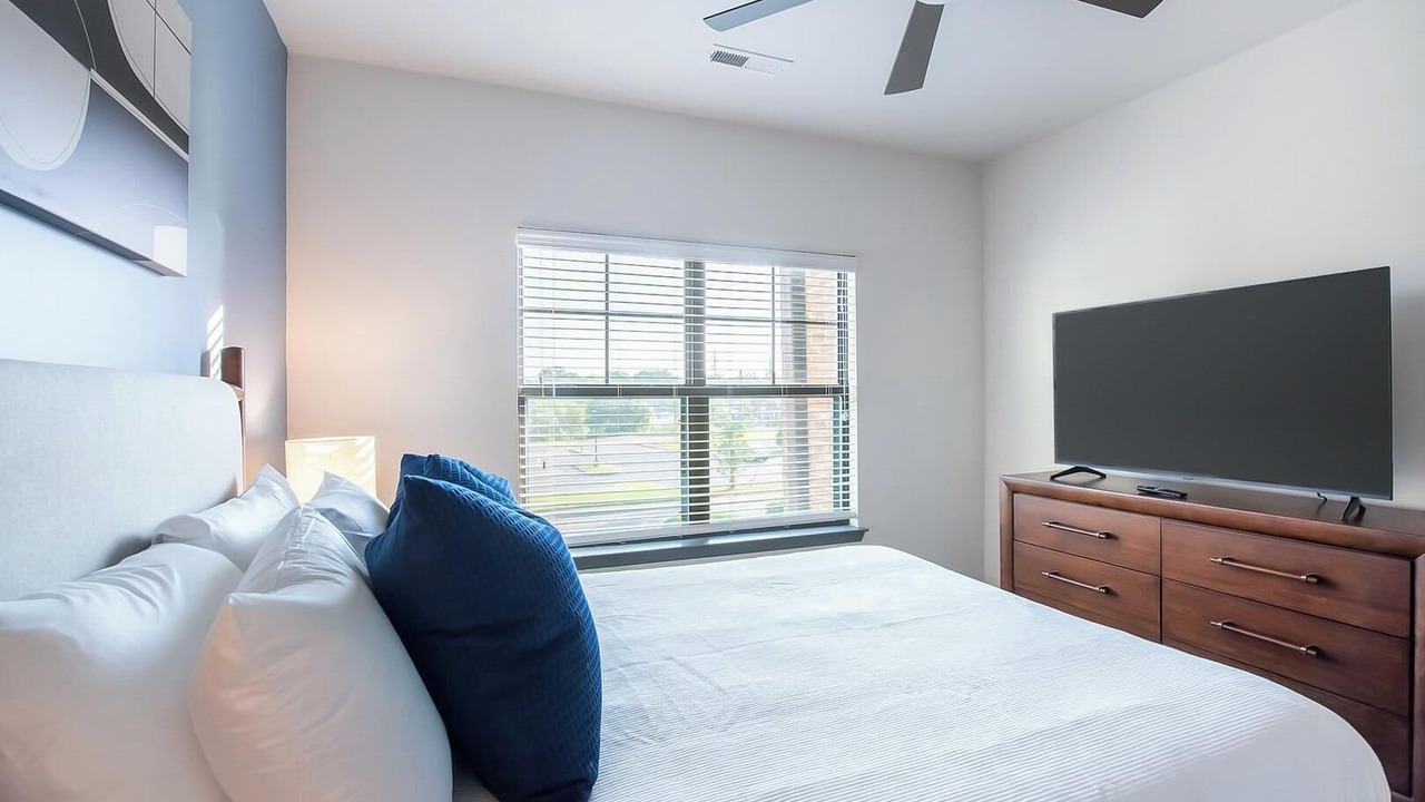 Photo of Bedroom in Hurstbourne