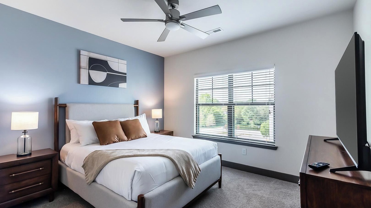 Photo of Bedroom in Hurstbourne