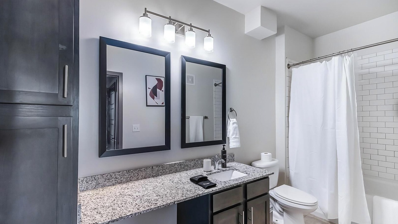 Photo of Bathroom in Hurstbourne