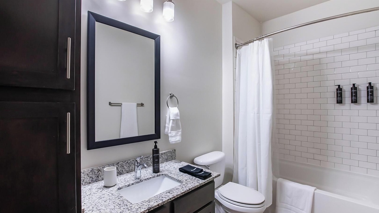 Photo of Bathroom in Hurstbourne