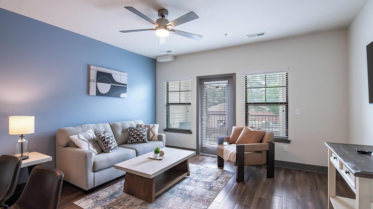 Photo of Livingroom in Hurstbourne