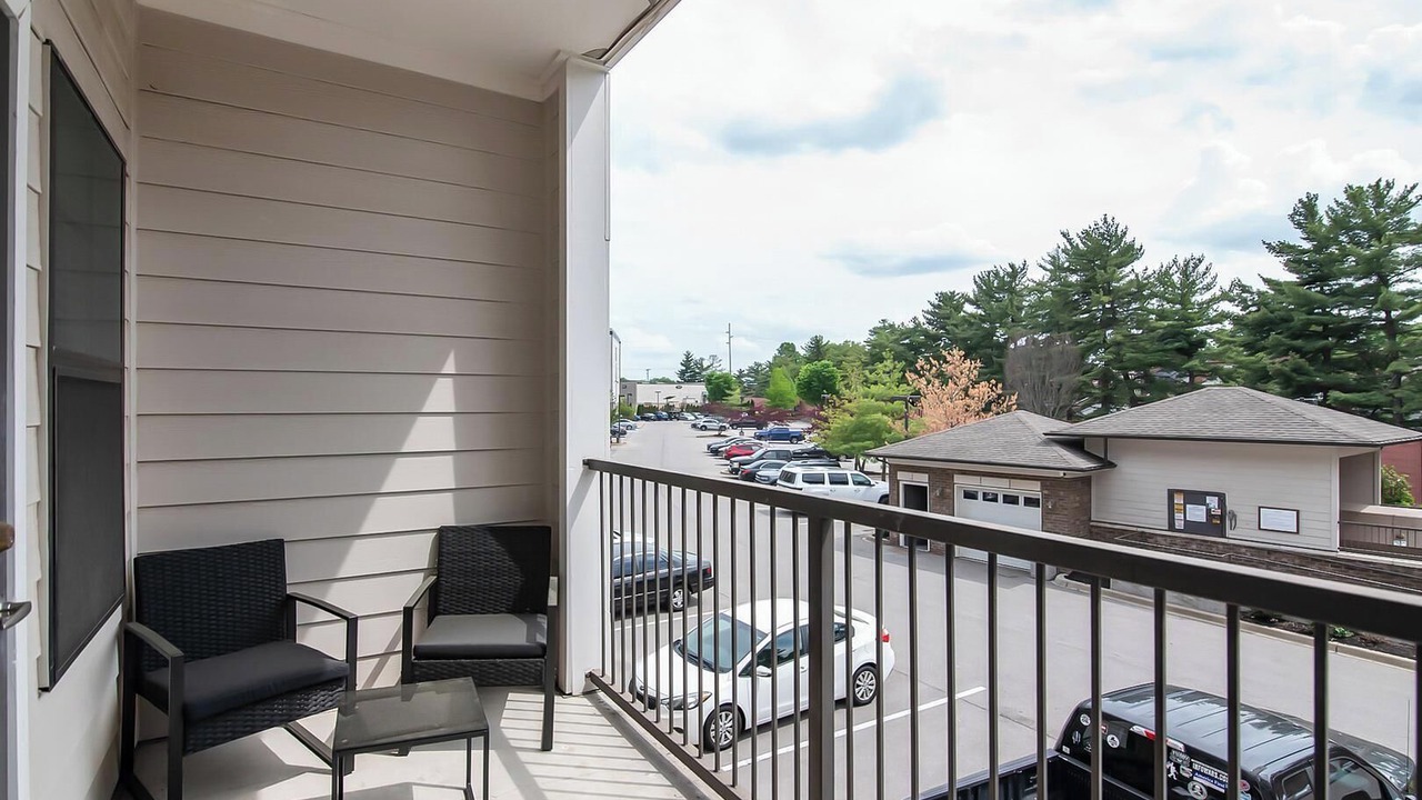 Photo of Outdoor in Hurstbourne