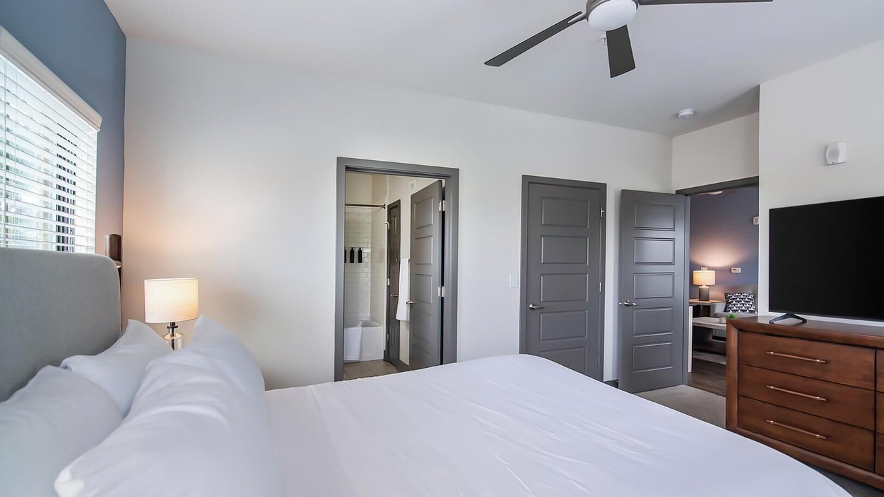 Photo of Bedroom in Hurstbourne