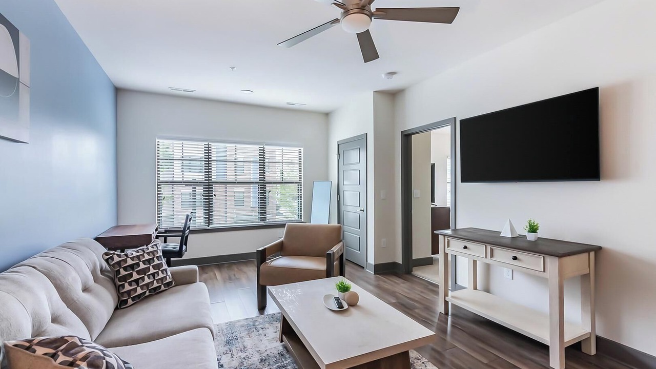 Photo of Livingroom in Hurstbourne