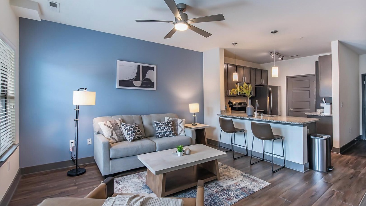 Photo of Livingroom in Hurstbourne