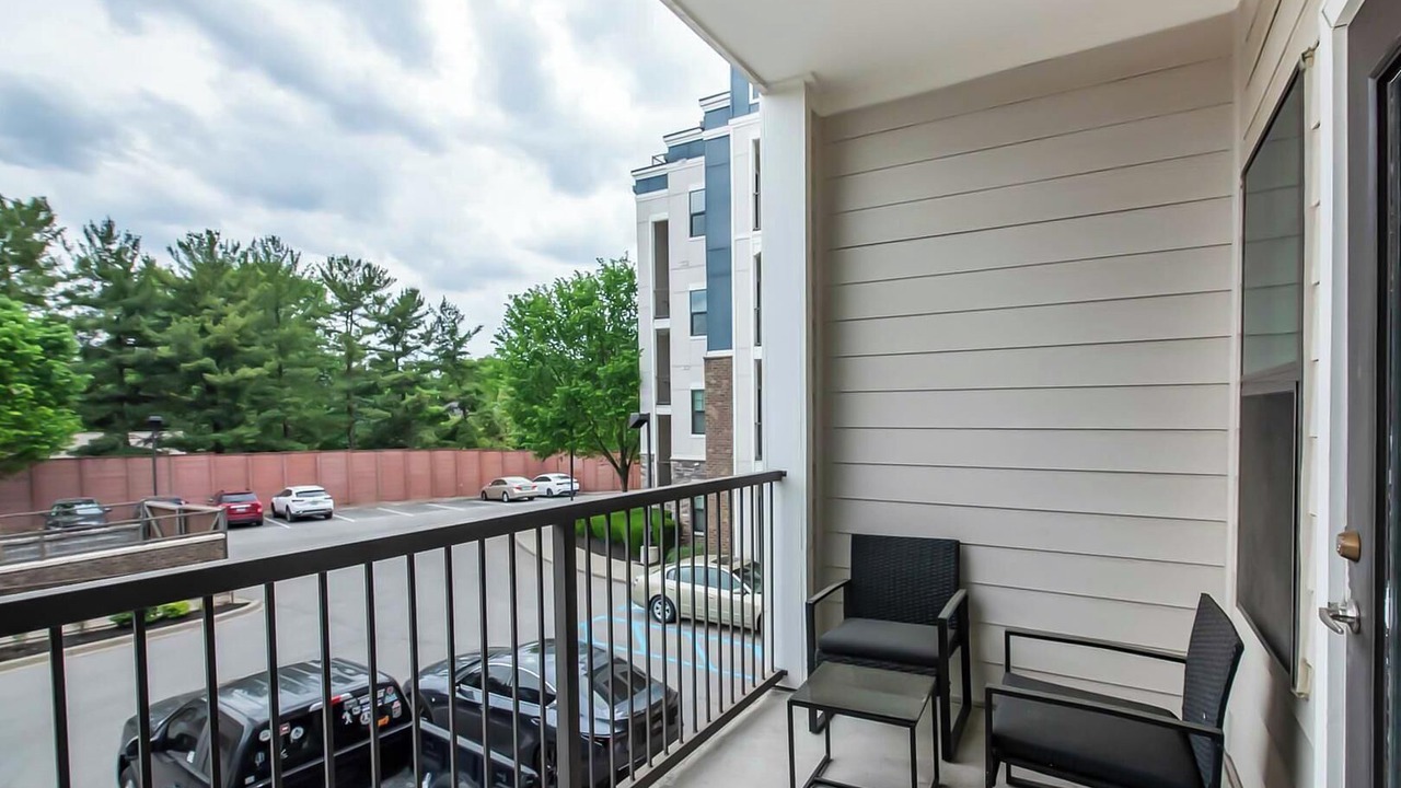 Photo of Outdoor in Hurstbourne
