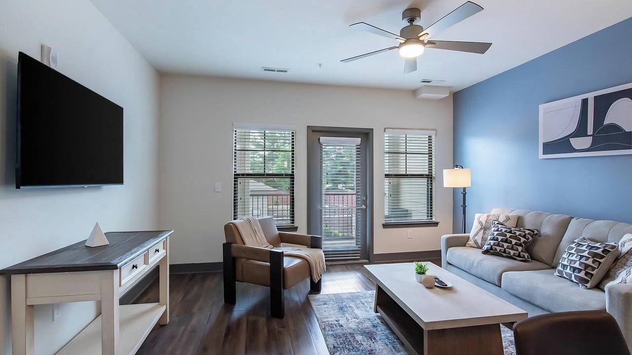 Photo of Livingroom in Hurstbourne