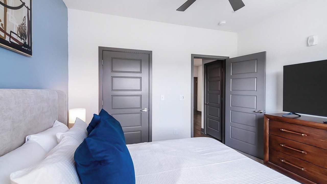 Photo of Bedroom in Hurstbourne