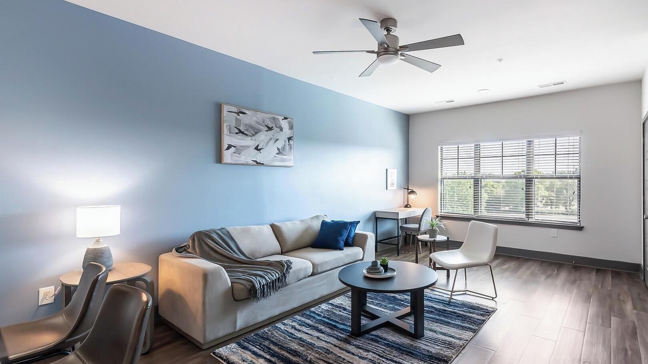 Photo of Livingroom in Hurstbourne