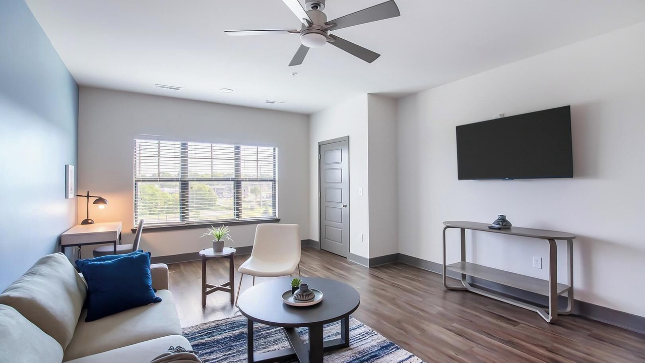 Photo of Livingroom in Hurstbourne