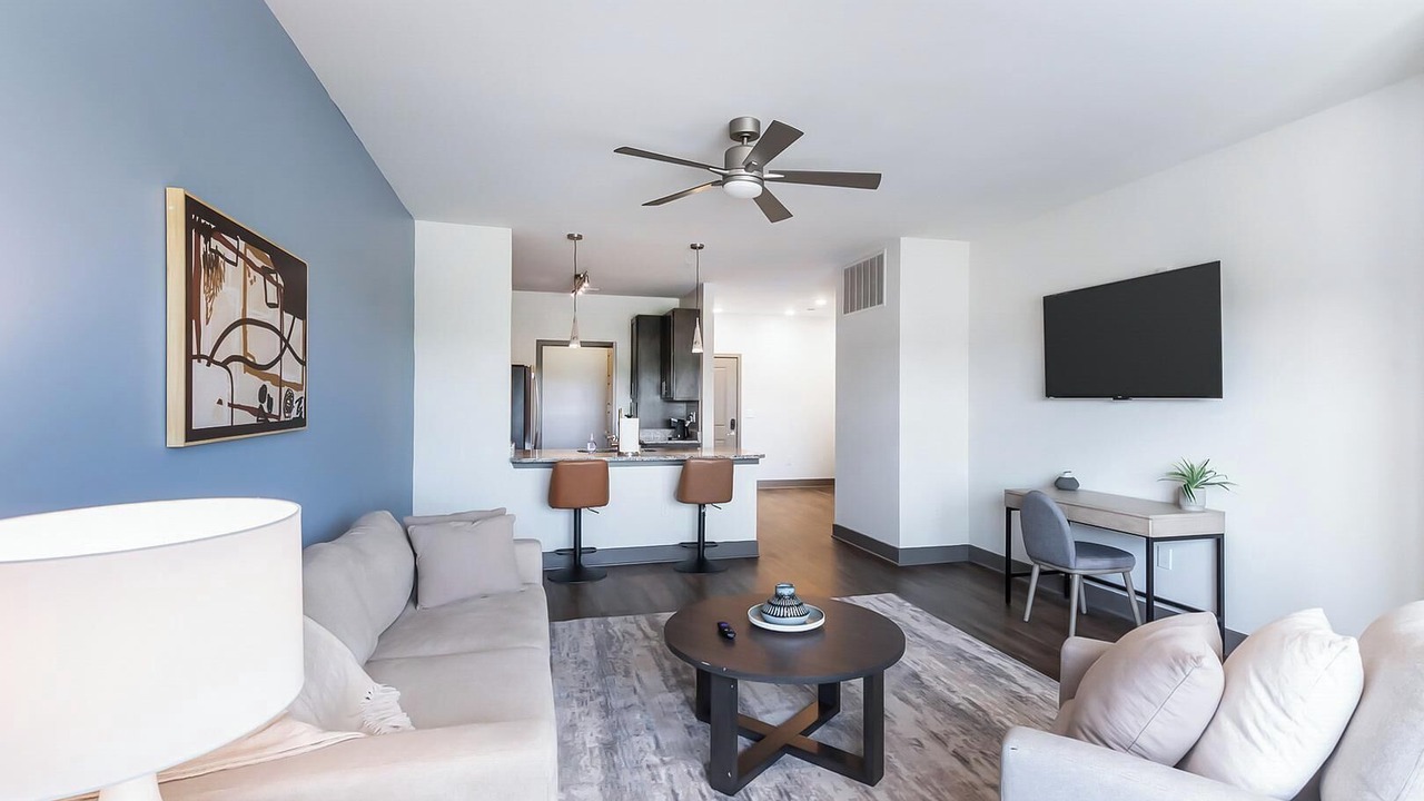 Photo of Livingroom in Hurstbourne