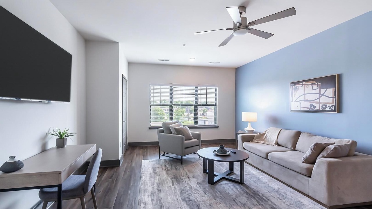 Photo of Livingroom in Hurstbourne