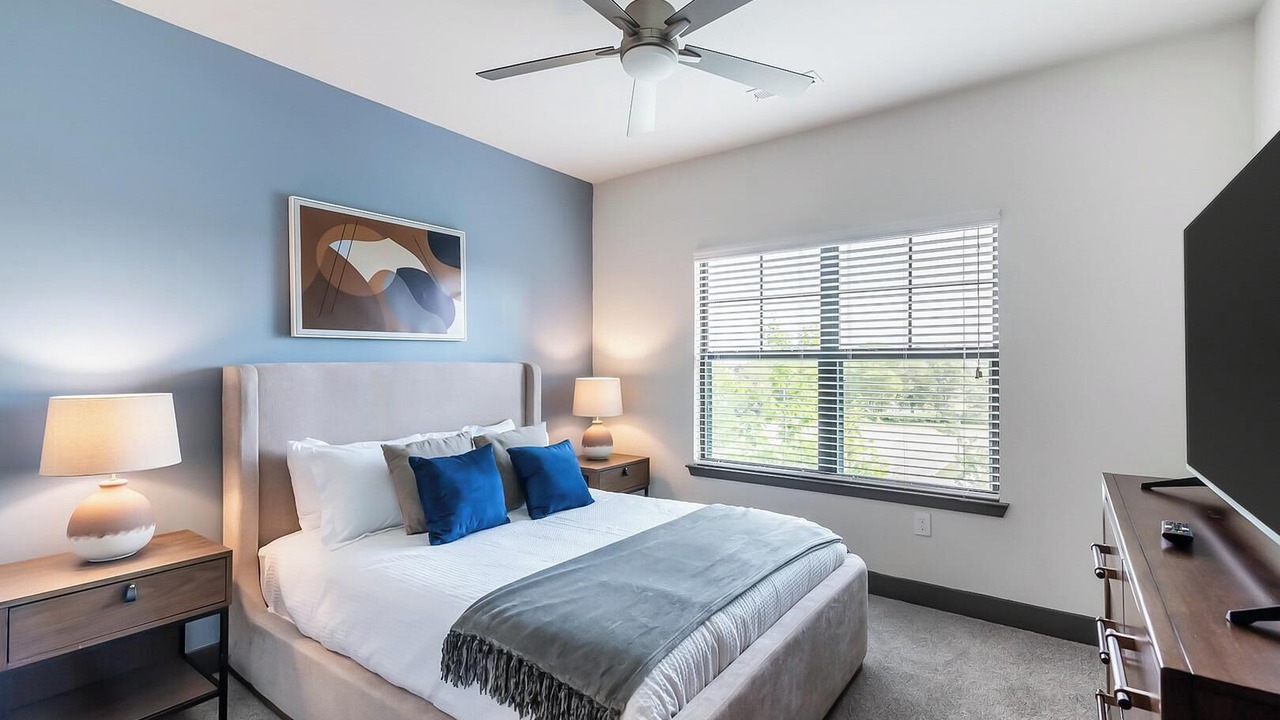 Photo of Bedroom in Hurstbourne