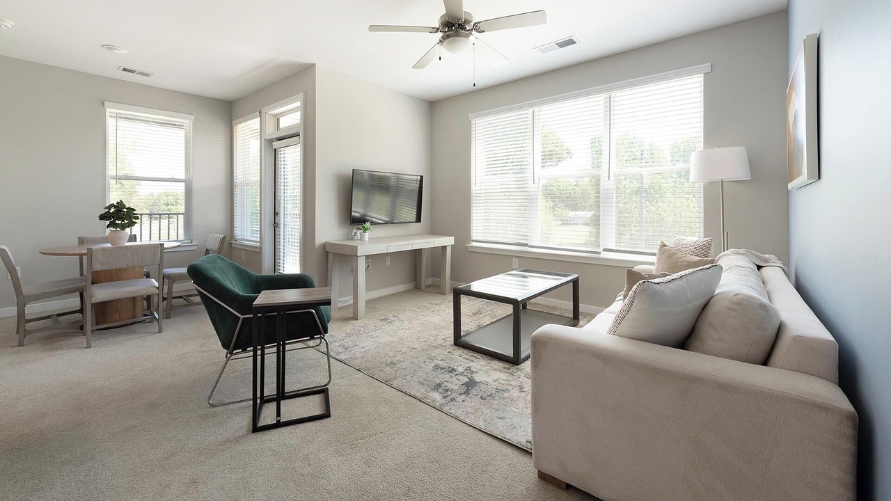 Photo of Livingroom in Huntersville