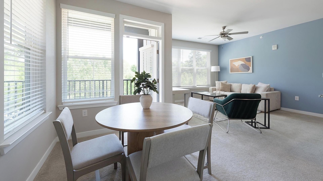 Photo of Livingroom in Huntersville