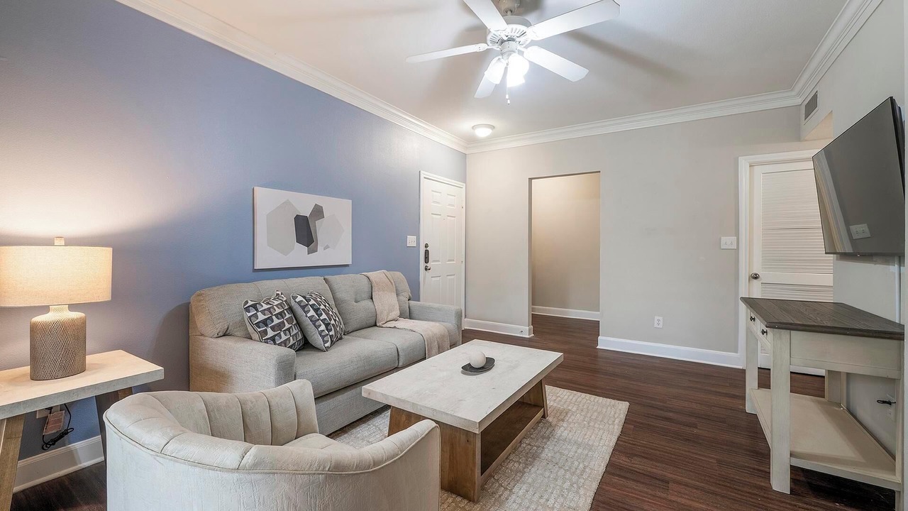 Photo of Livingroom in West Oak Hill