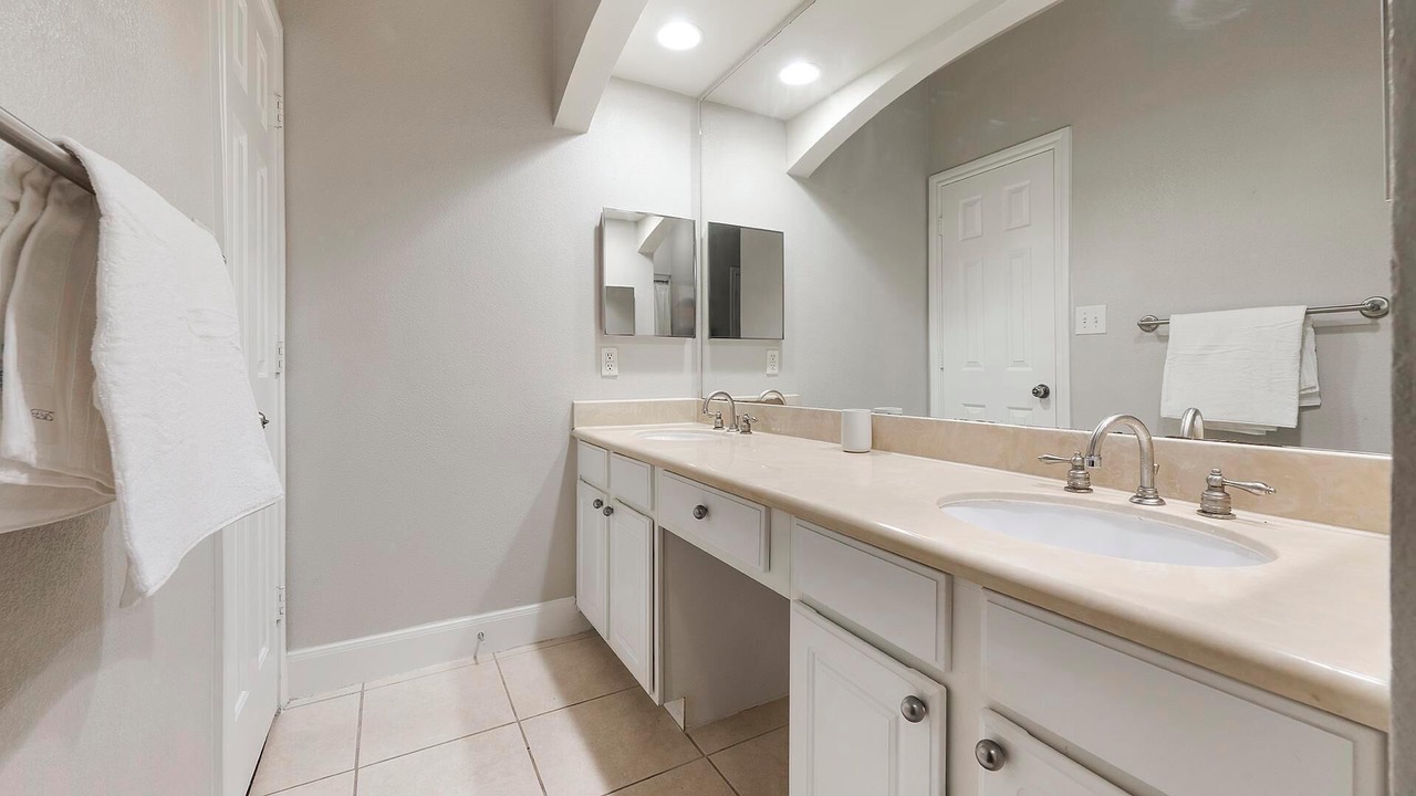 Photo of Bathroom in West Oak Hill