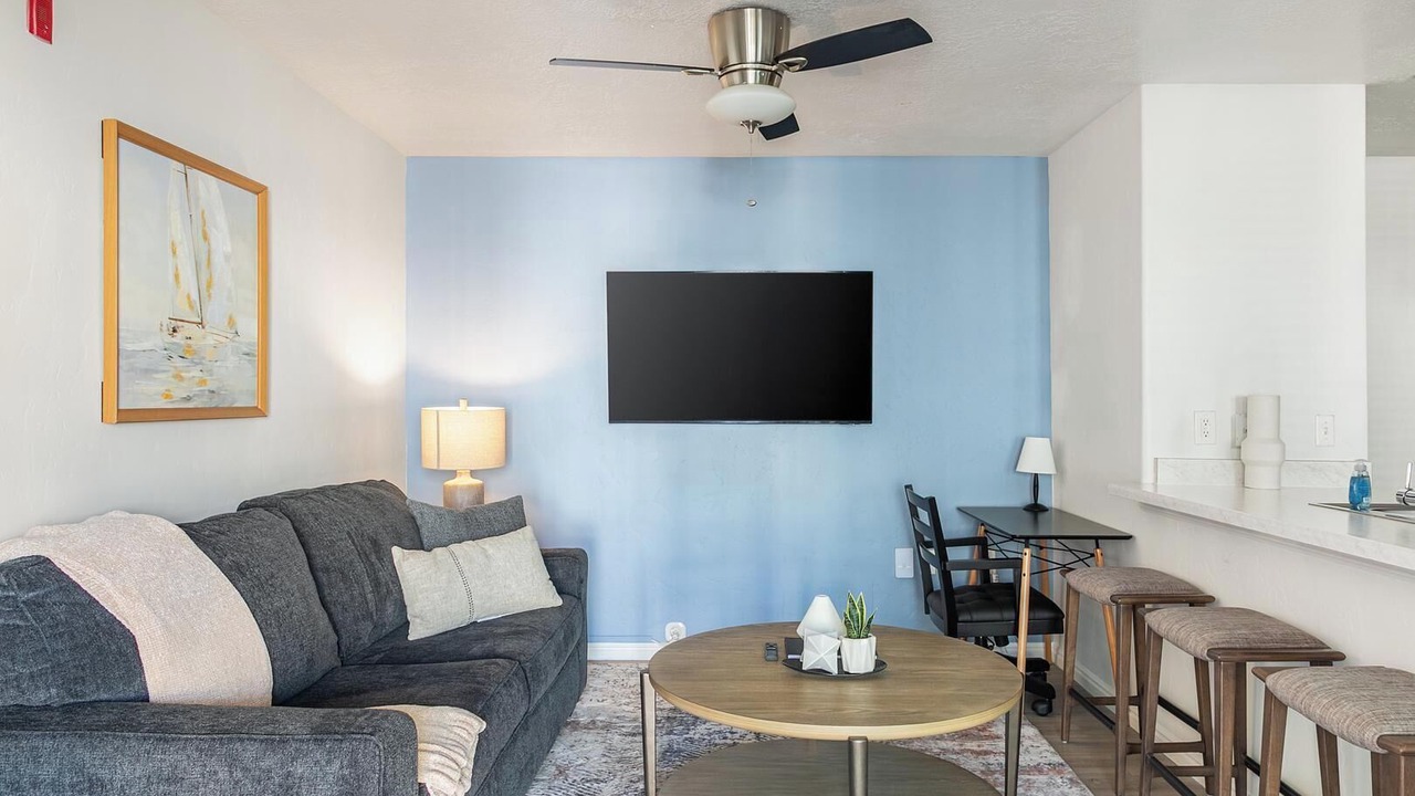 Photo of Livingroom in Herriman