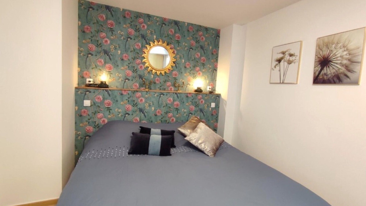 Photo of Bedroom in Eu