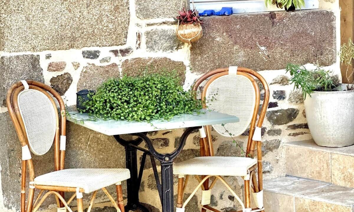 Photo of Outdoor in Combourg