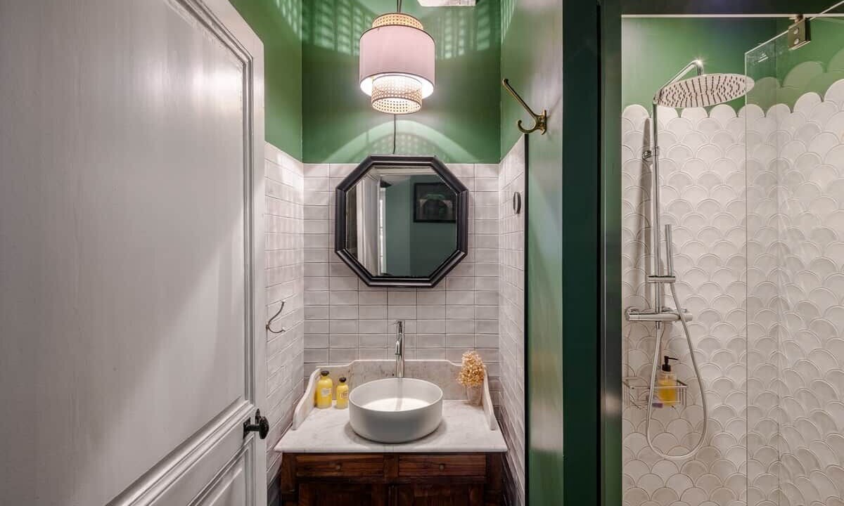 Photo of Bathroom in Combourg