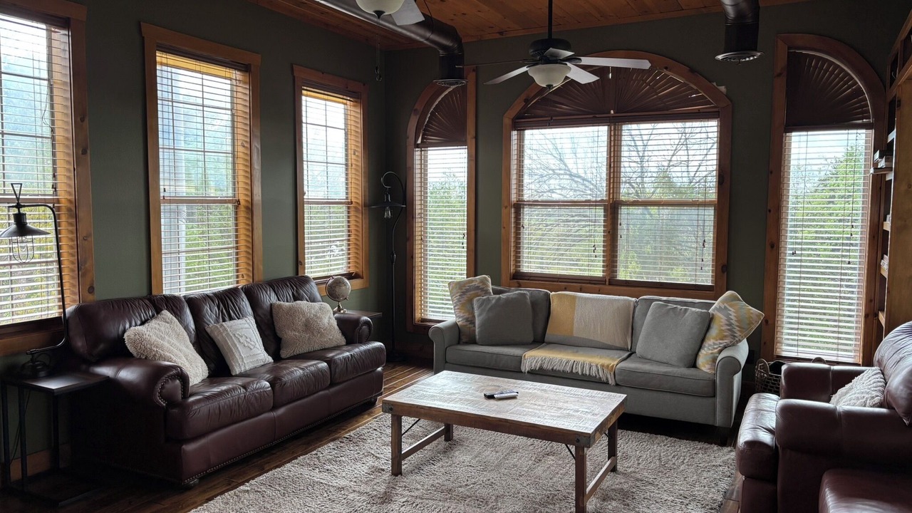 Photo of Livingroom in Eagle Rock