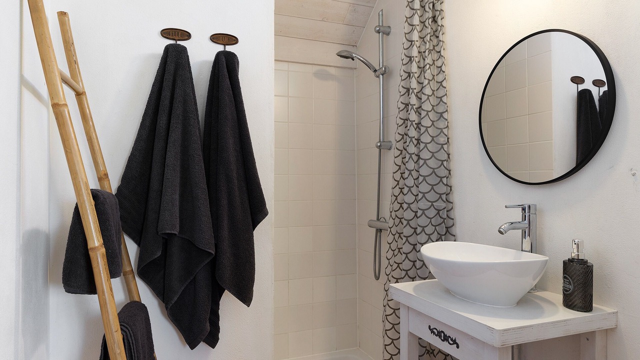 Photo of Bathroom in Le Perrier