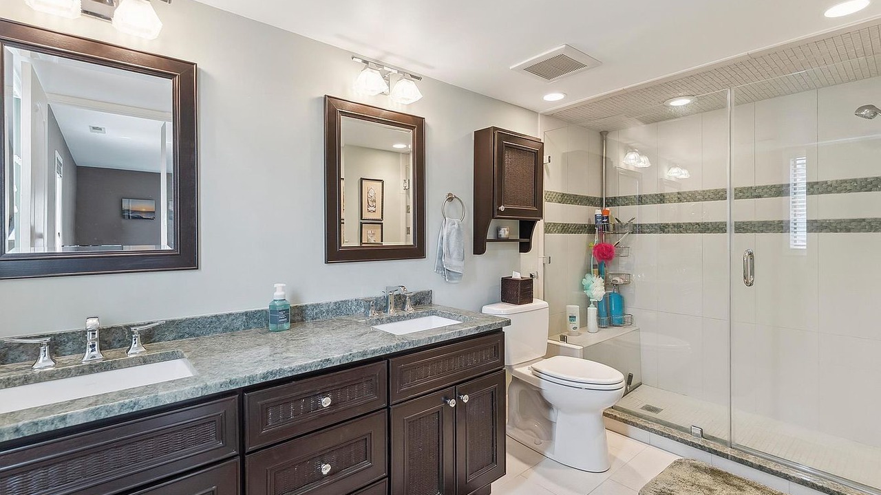 Photo of Bathroom in Margate City