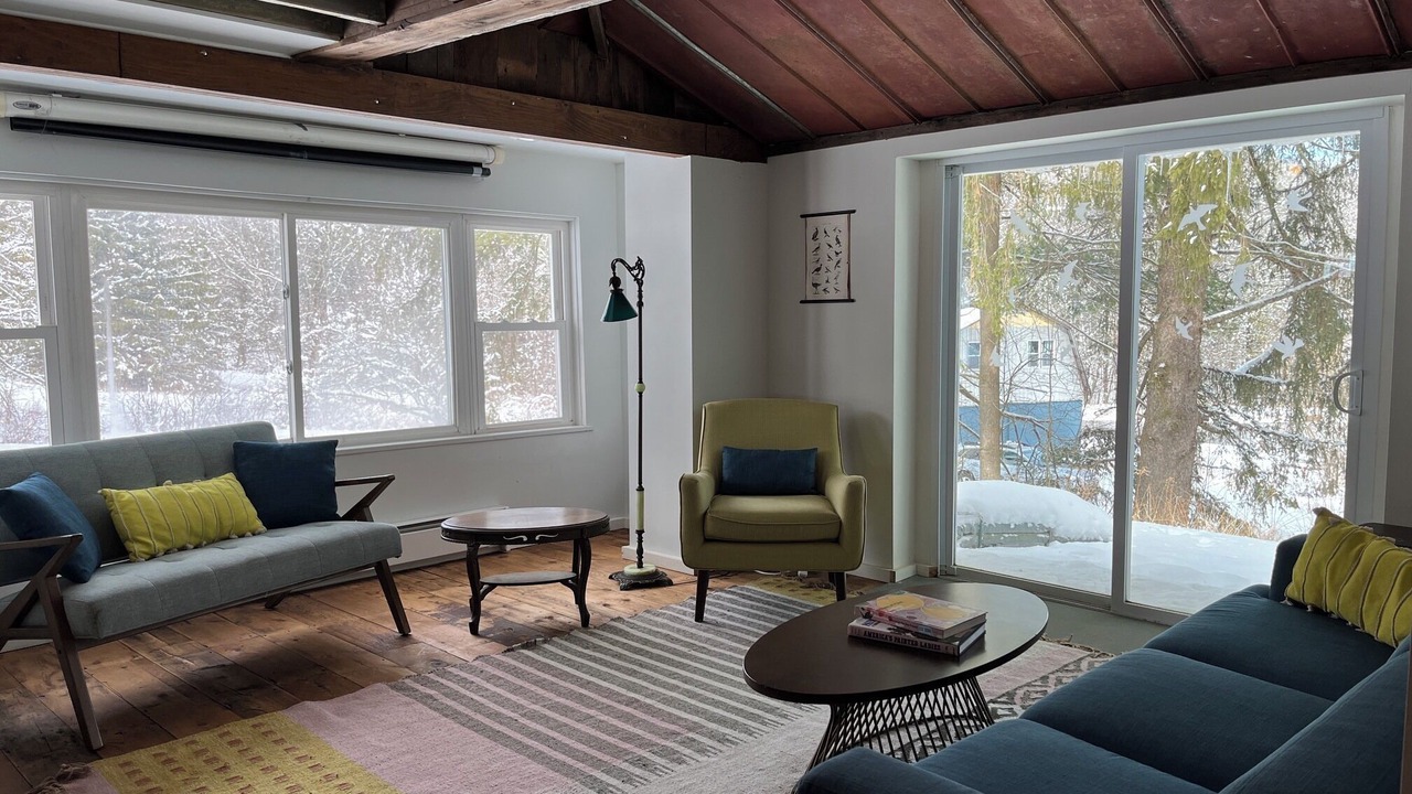 Photo of Livingroom in Long Eddy