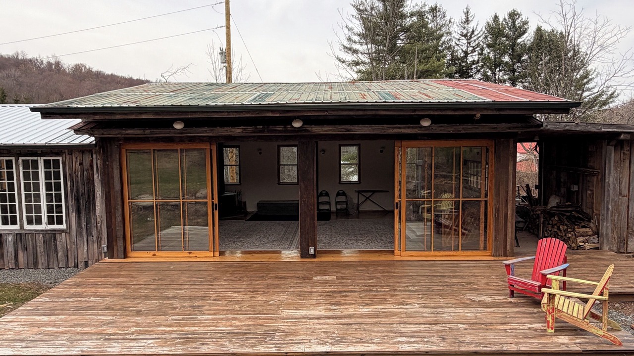 Photo of Patio Balcony in Long Eddy