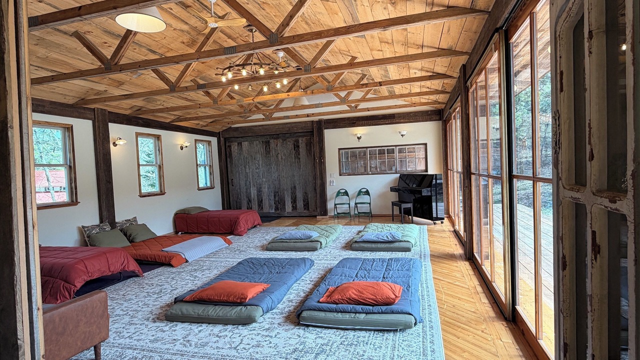 Photo of Bedroom in Long Eddy