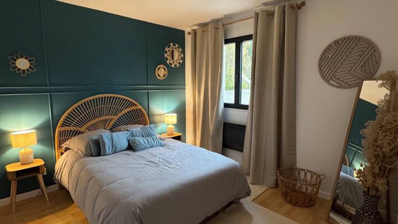 Photo of Bedroom in Tosny