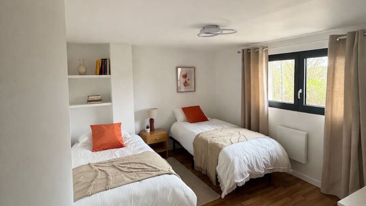 Photo of Bedroom in Tosny