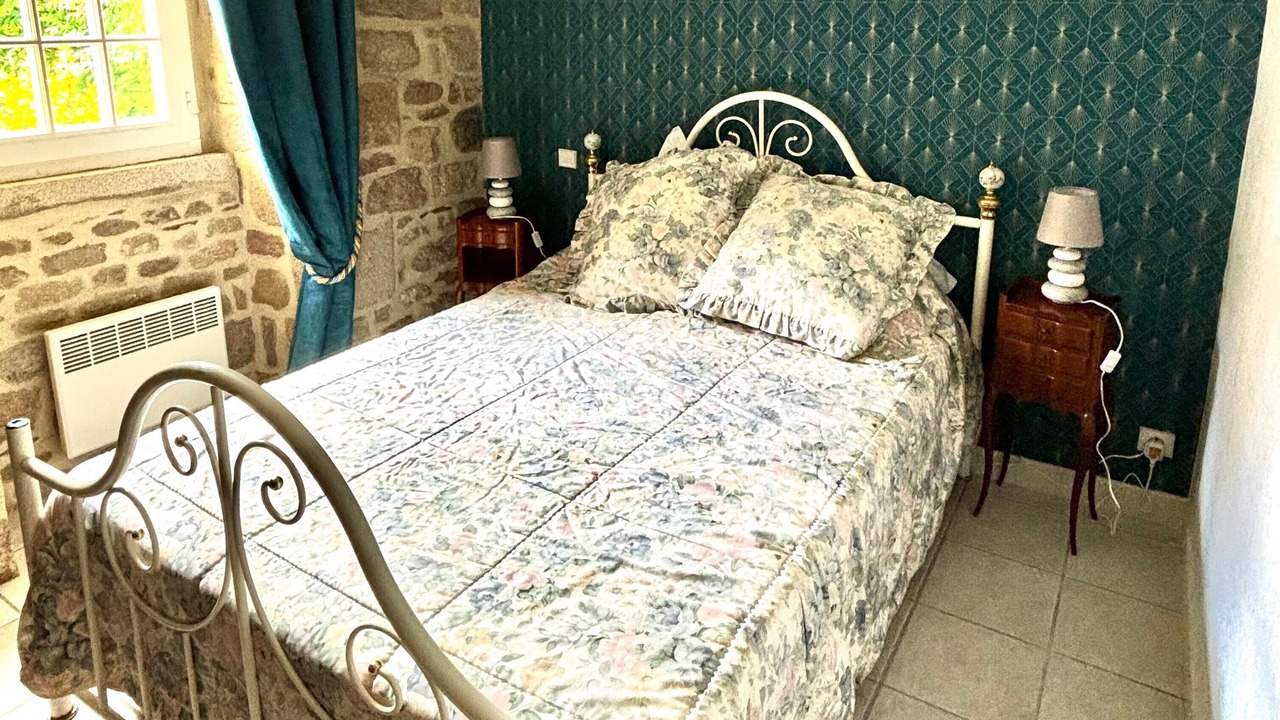 Photo of Bedroom in Camps-Saint-Mathurin-Leobazel