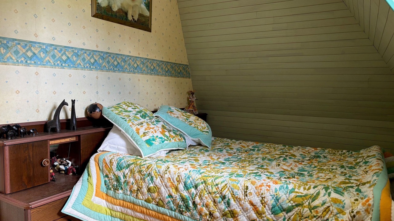 Photo of Bedroom in Camps-Saint-Mathurin-Leobazel
