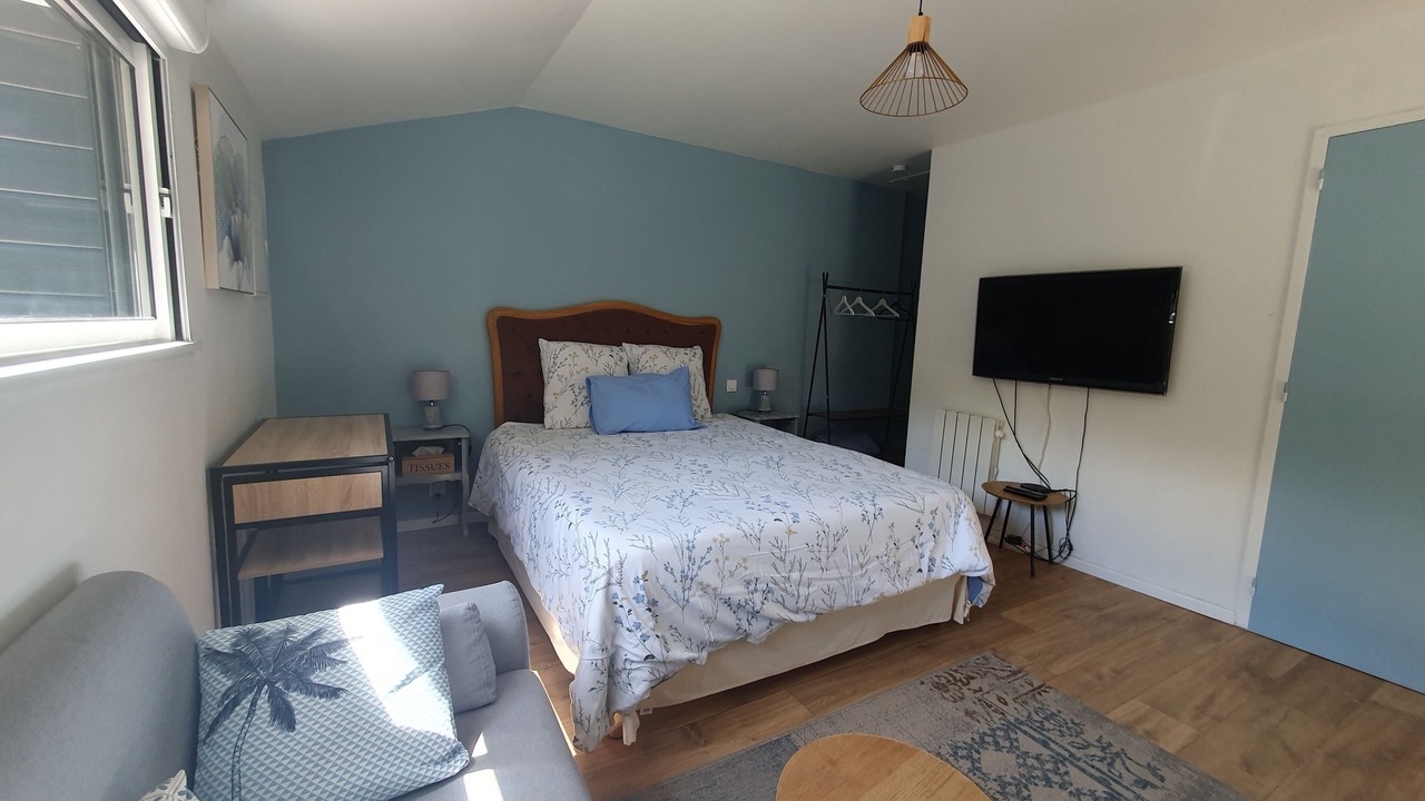 Photo of Bedroom in Ducey-les-Cheris
