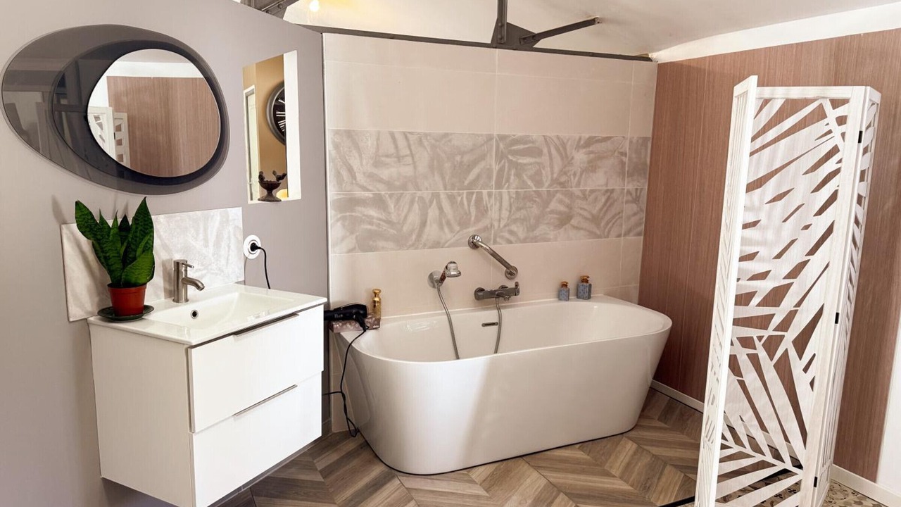 Photo of Bathroom in Cour-Cheverny