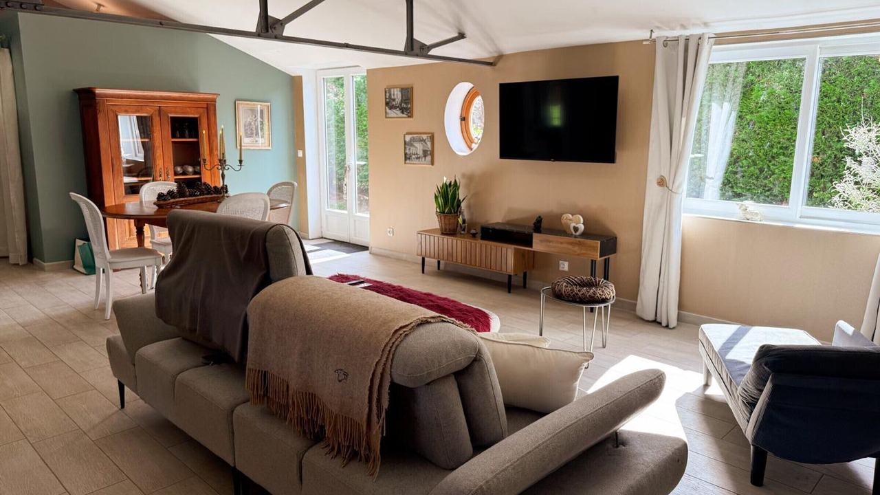 Photo of Livingroom in Cour-Cheverny