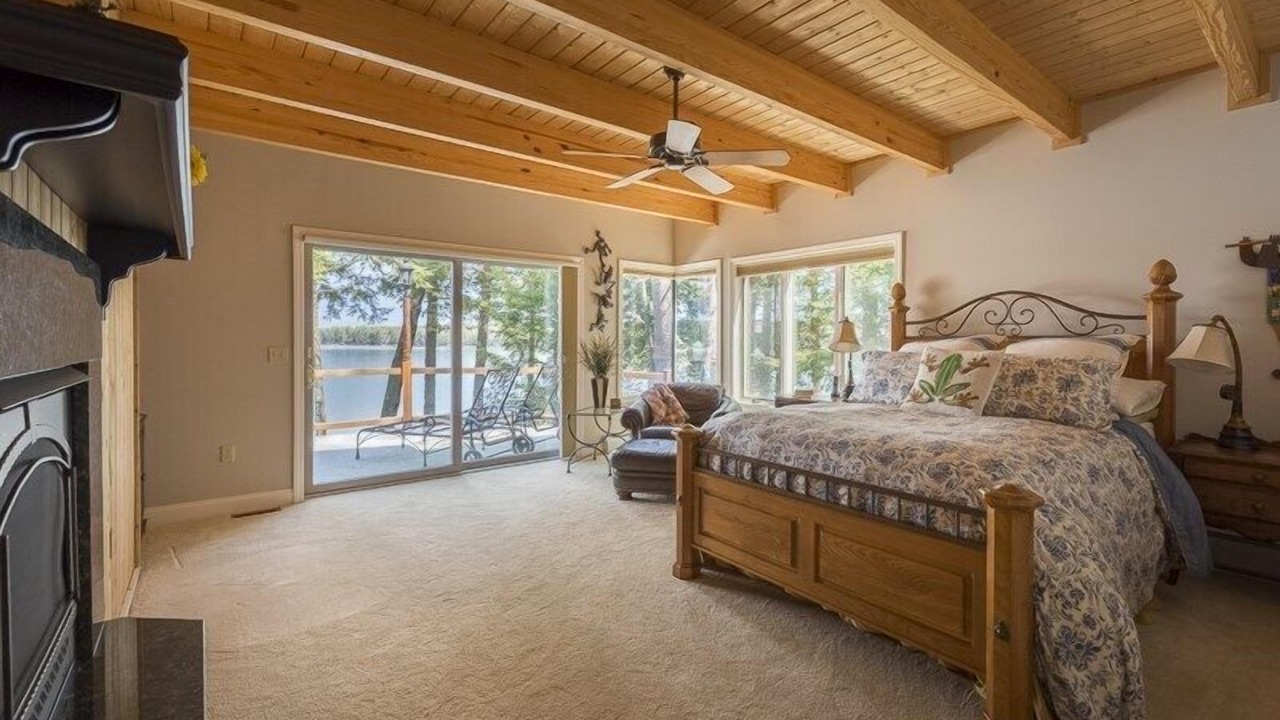 Photo of Bedroom in Wolfeboro