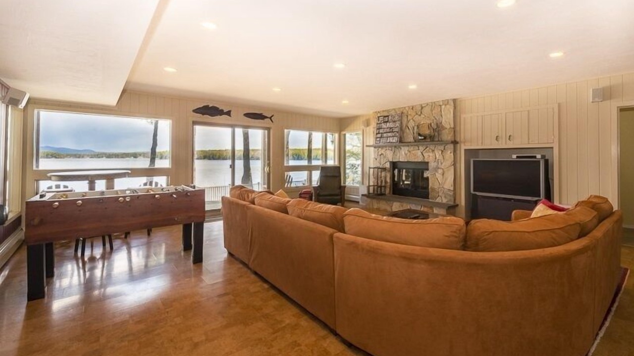Photo of Livingroom in Wolfeboro