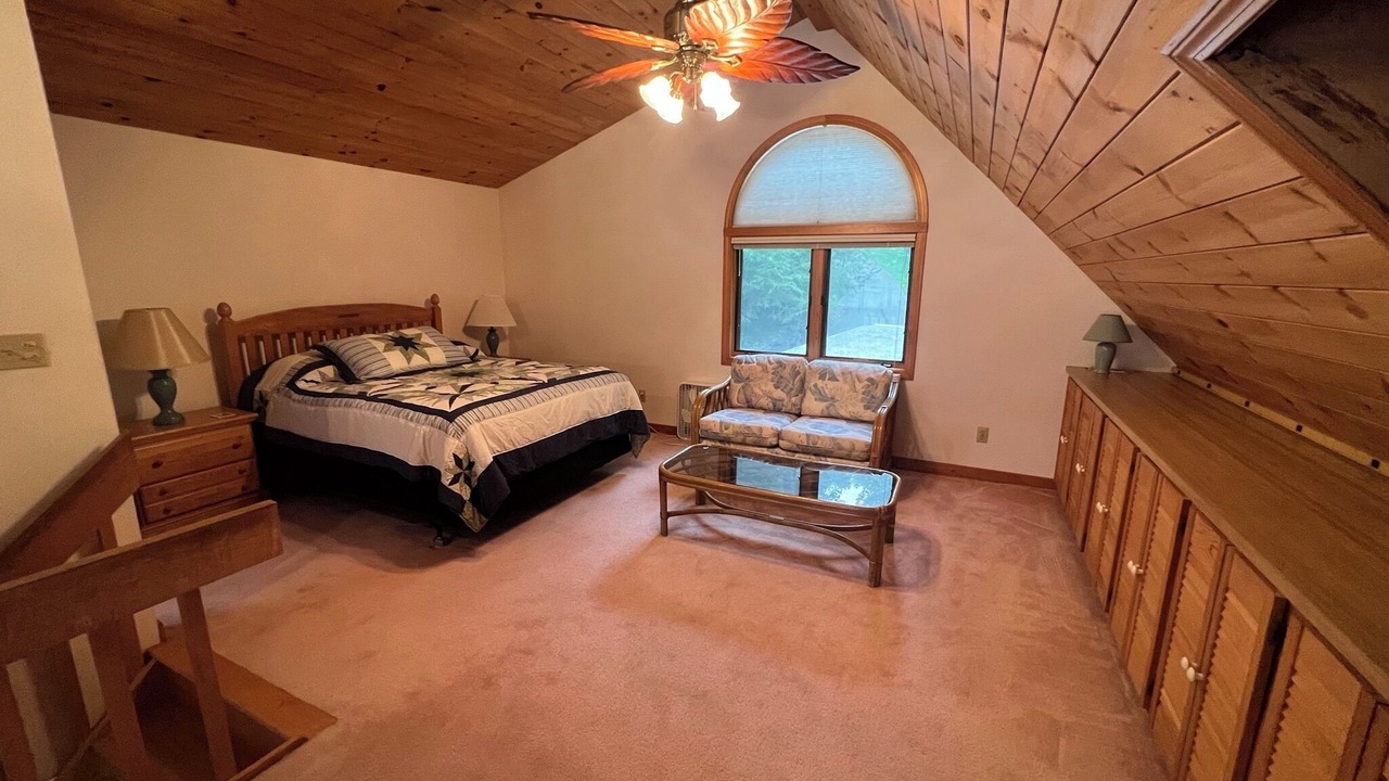Photo of Bedroom in Wolfeboro
