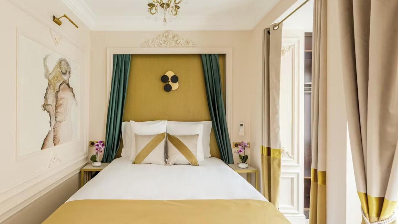 Photo of Bedroom in Arts-et-Metiers